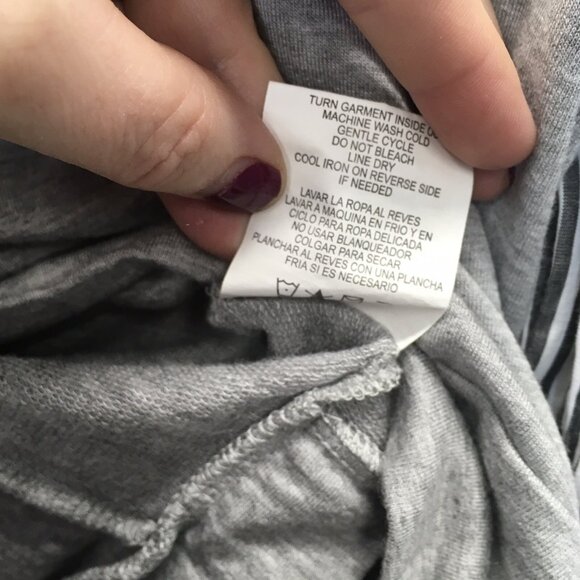 My Michelle Pullover Top Women Size XL Gray Long Striped Slit Sleeves - Picture 8 of 9